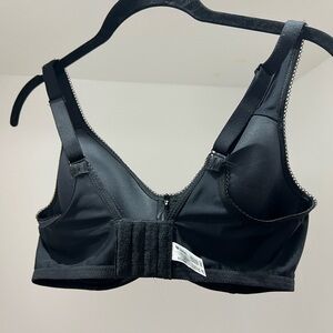 Wacoal bra size 36D
